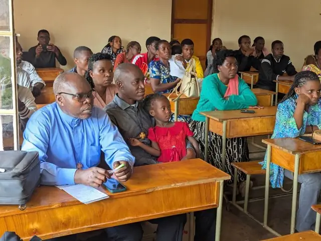 Jornada de alumnos y familias con el comité gestor (2)