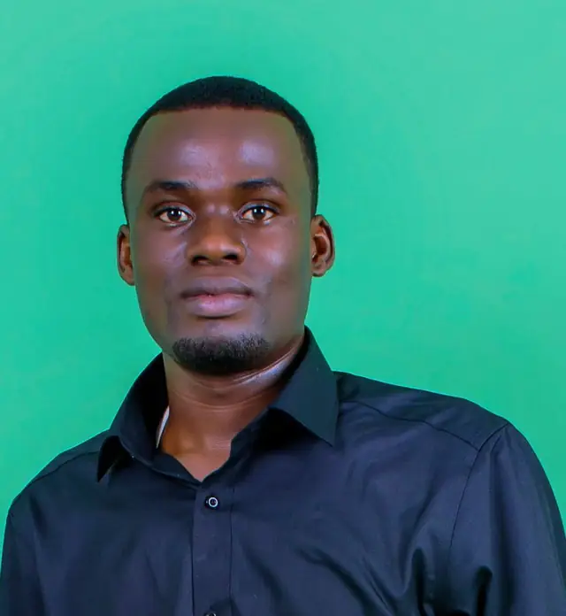 Augustin Kagabire, Estudiante becada/o