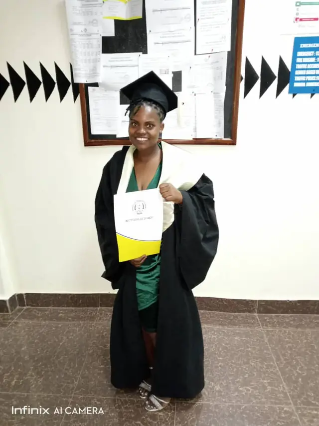 Clarisse Muragijemariya, Estudiante becada/o