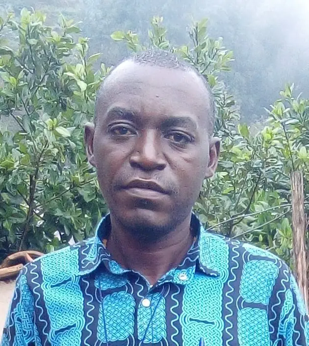 Isidore Nsanzabera, Estudiante becada/o