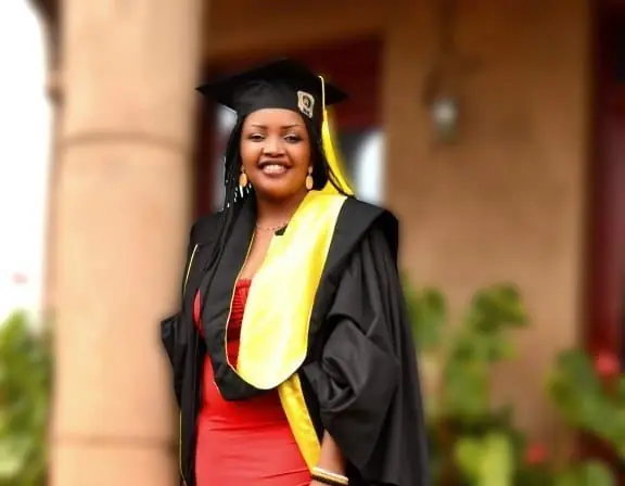Solange Abewe, Estudiante becada/o